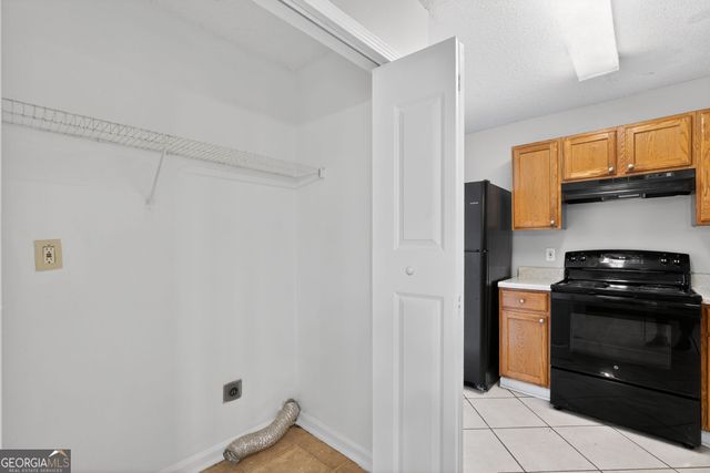 2404 Raven Circle, Lithonia, GA 30058