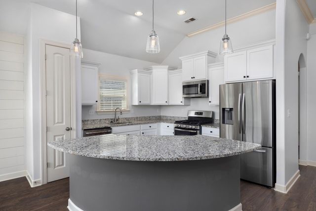 230 MISTY FIELDS RD, Oakland, TN 38060