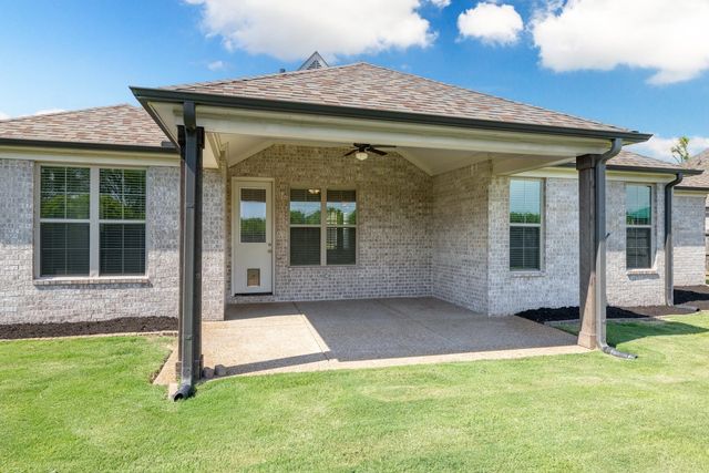 230 MISTY FIELDS RD, Oakland, TN 38060