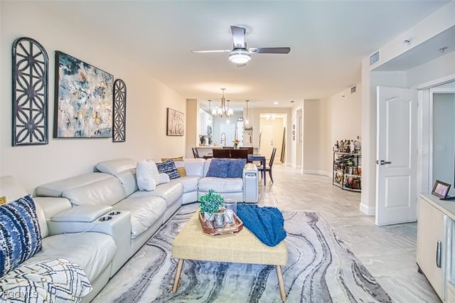 11021 Gulf Reflections DR 105, Fort Myers, FL 33908