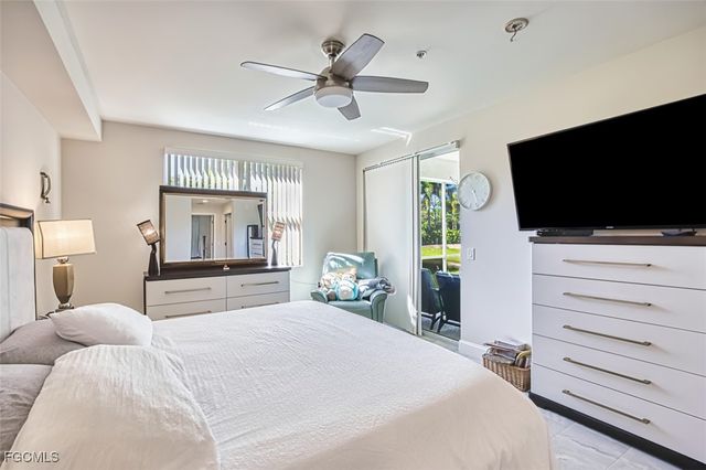 11021 Gulf Reflections DR 105, Fort Myers, FL 33908