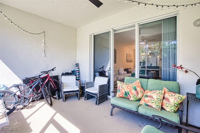 11021 Gulf Reflections DR 105, Fort Myers, FL 33908