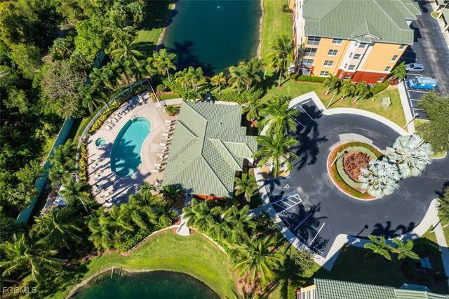 11021 Gulf Reflections DR 105, Fort Myers, FL 33908