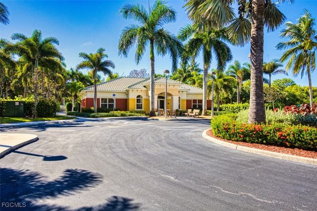 11021 Gulf Reflections DR 105, Fort Myers, FL 33908