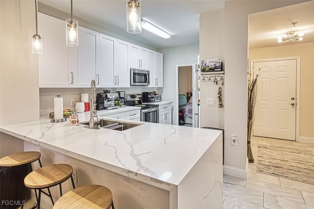 11021 Gulf Reflections DR 105, Fort Myers, FL 33908