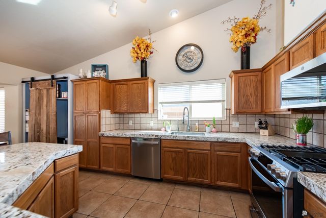 4560 W 27 Pl, Yuma, AZ 85364