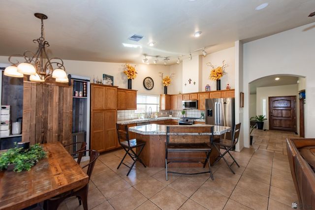 4560 W 27 Pl, Yuma, AZ 85364