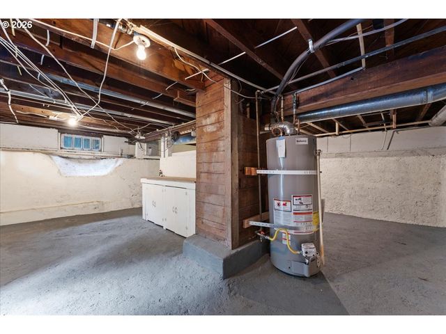 7515 Se MARTINS St, Portland, OR 97206