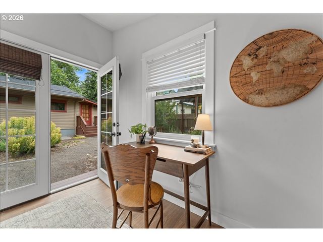 7515 Se MARTINS St, Portland, OR 97206