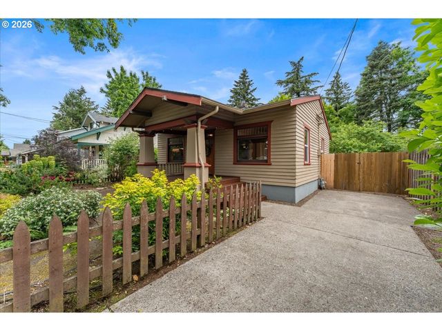 7515 Se MARTINS St, Portland, OR 97206
