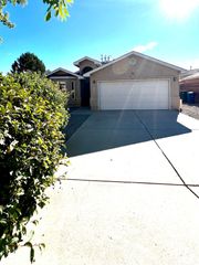 1709 Yarbrough Place NW, Albuquerque, NM 87120
