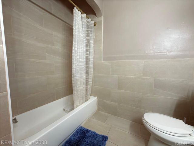 13134 W Warren Avenue, Dearborn, MI 48126