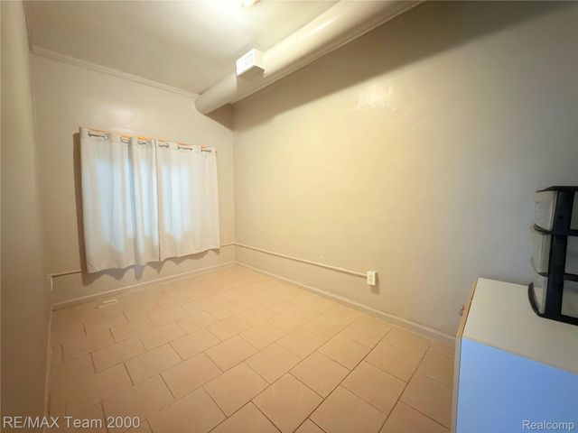 13134 W Warren Avenue, Dearborn, MI 48126
