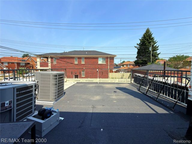 13134 W Warren Avenue, Dearborn, MI 48126