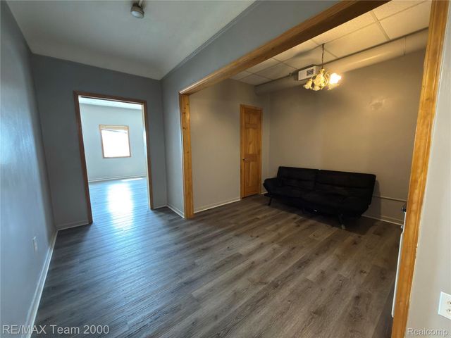 13134 W Warren Avenue, Dearborn, MI 48126