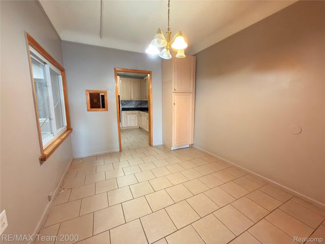 13134 W Warren Avenue, Dearborn, MI 48126