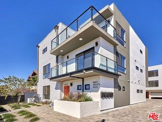 4507 Lomita Street 4507 1/2, Los Angeles, CA 90019
