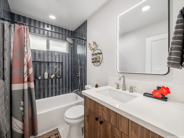 99-051 Ieie Place, Aiea, HI 96701