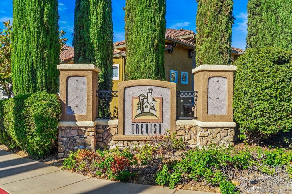 14 via montisi, Santee, CA 92071 — photo 2