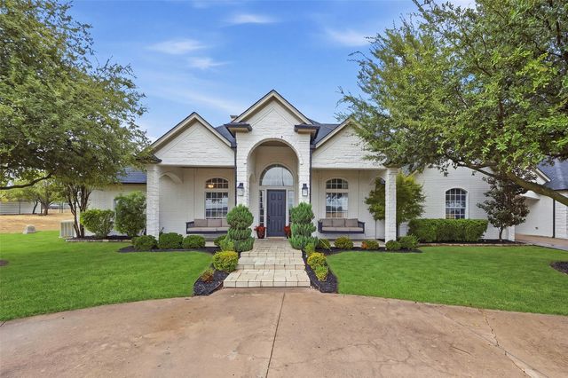 106 Bear Path Trail, Fort Worth, TX 76126