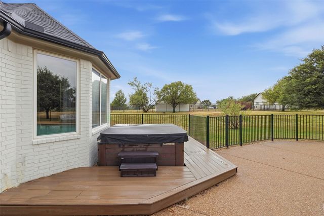 106 Bear Path Trail, Fort Worth, TX 76126