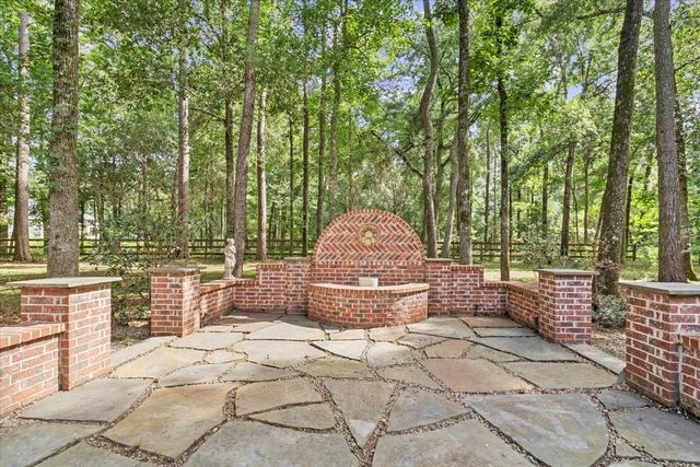 28822 Village Bend, Magnolia, TX 77355