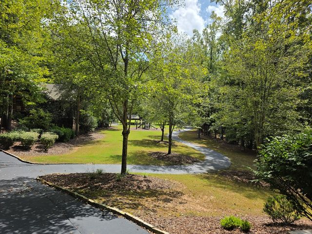 1077 Harris Creek Drive, Ellijay, GA 30540