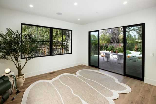 1866 Valparaiso Avenue, Menlo Park, CA 94025