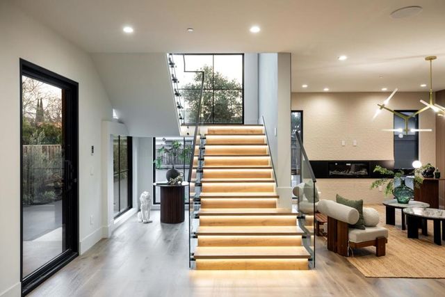 1866 Valparaiso Avenue, Menlo Park, CA 94025