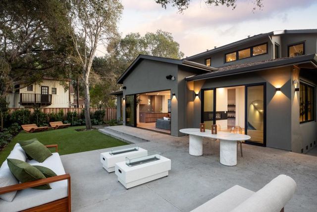 1866 Valparaiso Avenue, Menlo Park, CA 94025