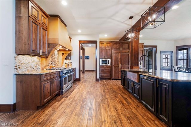 1130 Fox Den Trail, Canfield, OH 44406