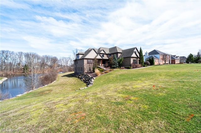 1130 Fox Den Trail, Canfield, OH 44406