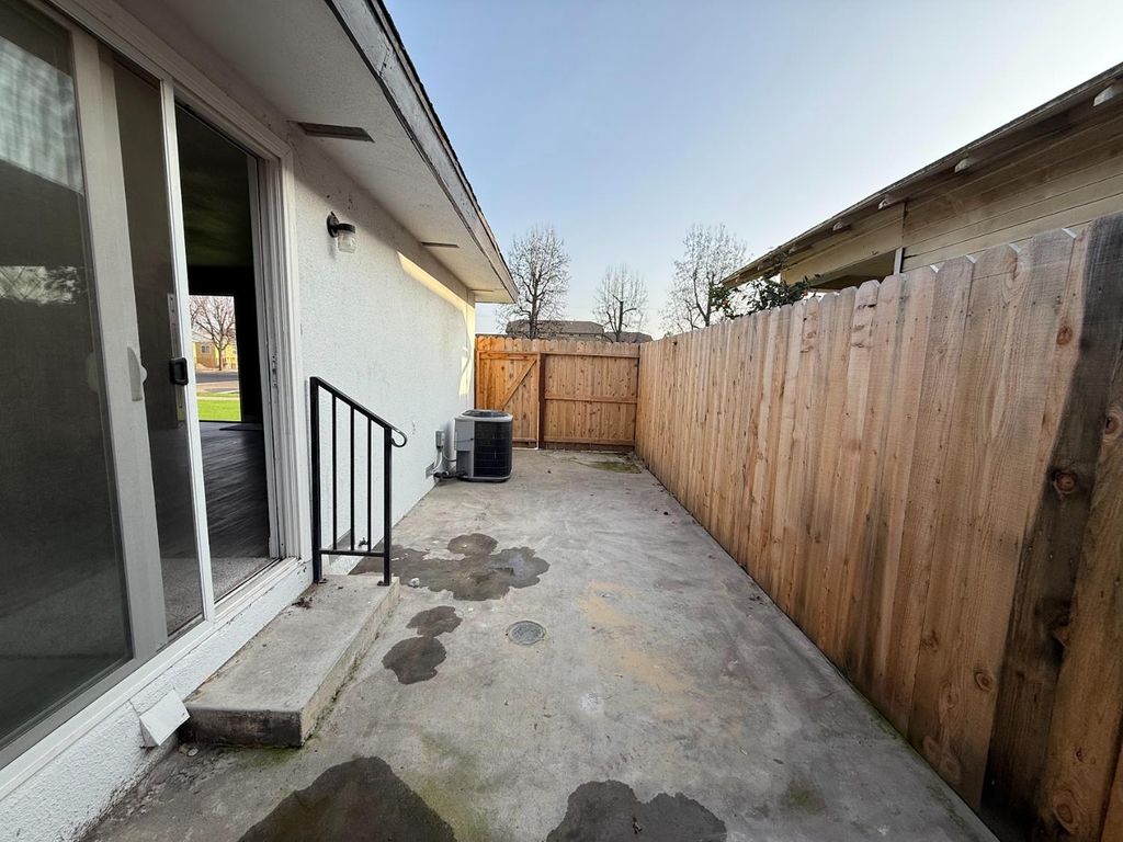 Image 29 of property listing at 1205 F Street, Reedley, CA 93654