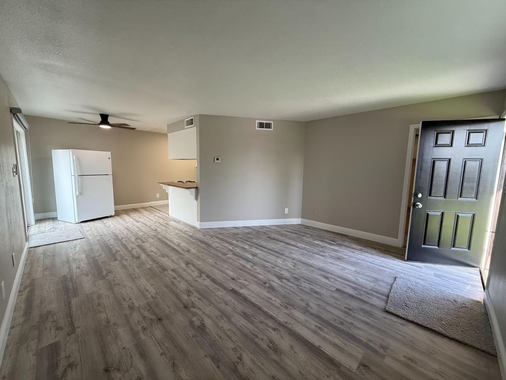 Image 5 of property listing at 1205 F Street, Reedley, CA 93654