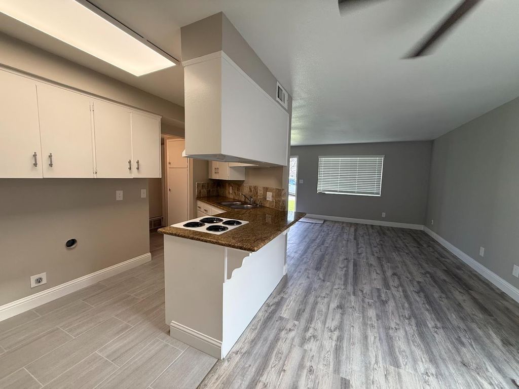 Image 6 of property listing at 1205 F Street, Reedley, CA 93654