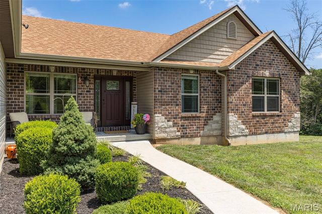 4425 Johnson Ridge Estates Road, Bloomsdale, MO 63627