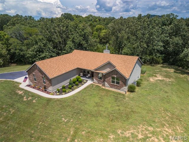 4425 Johnson Ridge Estates Road, Bloomsdale, MO 63627