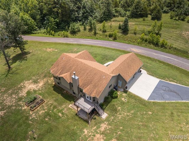 4425 Johnson Ridge Estates Road, Bloomsdale, MO 63627