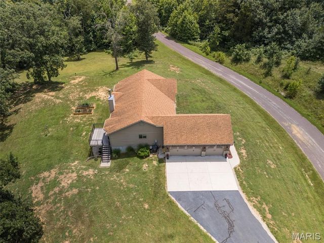 4425 Johnson Ridge Estates Road, Bloomsdale, MO 63627