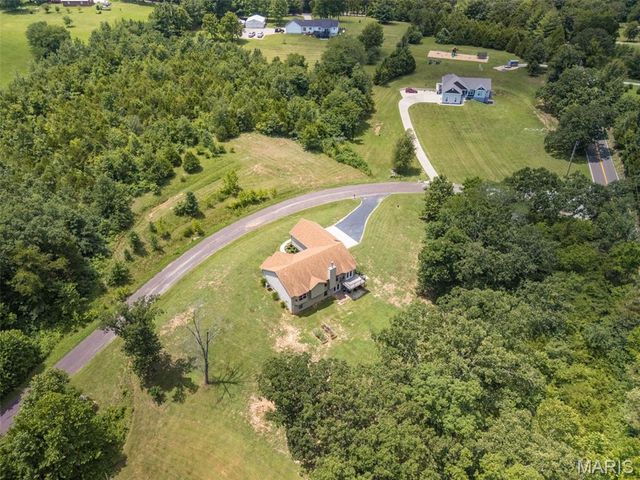 4425 Johnson Ridge Estates Road, Bloomsdale, MO 63627