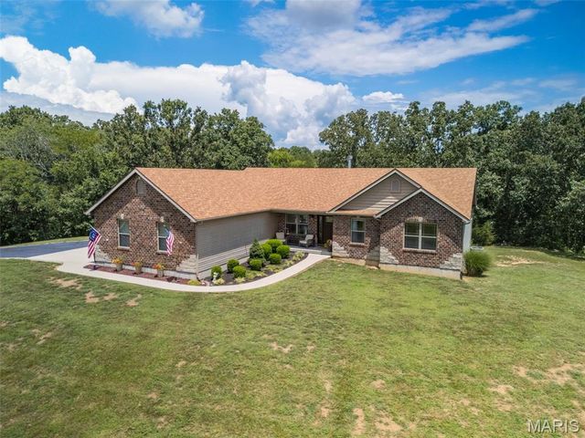 4425 Johnson Ridge Estates Road, Bloomsdale, MO 63627