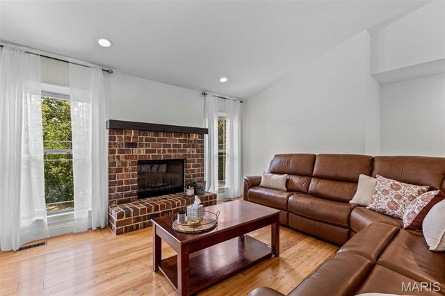 4425 Johnson Ridge Estates Road, Bloomsdale, MO 63627
