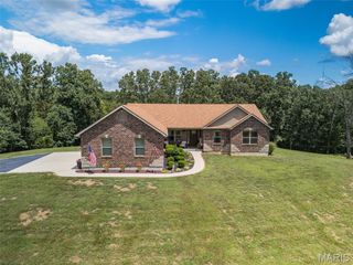 4425 Johnson Ridge Estates Road, Bloomsdale, MO 63627