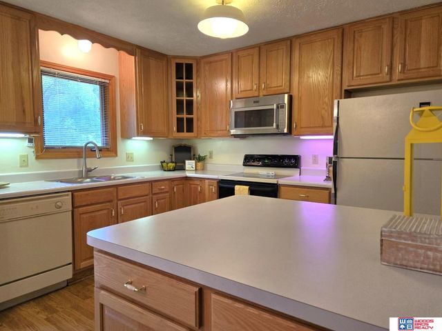 817 W Leon Drive, Lincoln, NE 68521