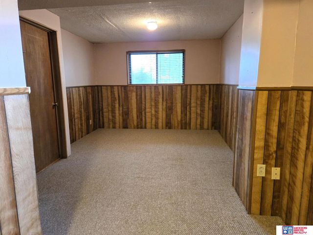 817 W Leon Drive, Lincoln, NE 68521