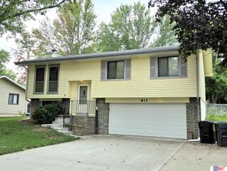 817 W Leon Drive, Lincoln, NE 68521