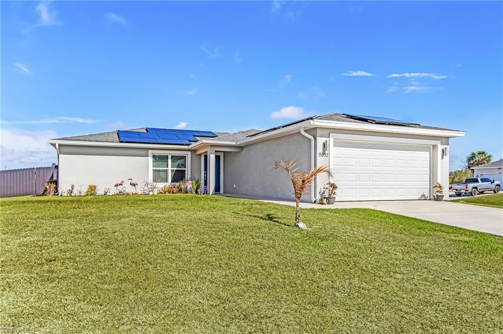 9032 Meadow CIR, LABELLE, FL 33935 — exterior