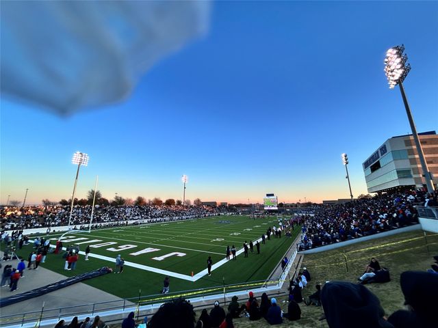 1216 Rio Vista Drive, Desoto, TX 75115