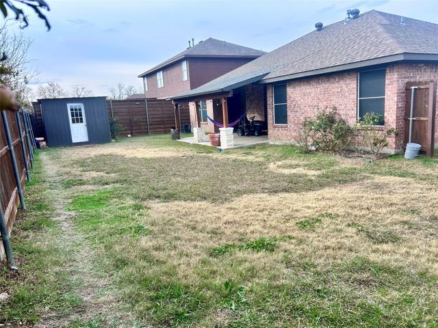 1216 Rio Vista Drive, Desoto, TX 75115