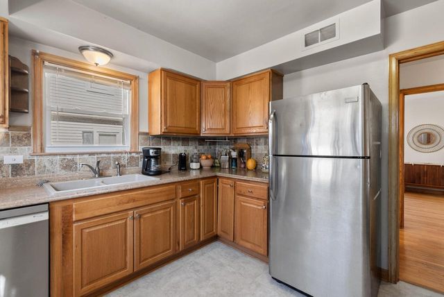 425 N Webster STREET, Port Washington, WI 53074